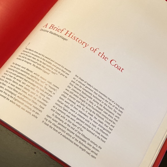 Coats! Max Mara, 55 Years of Italian Fashion - Picture 6 of 9